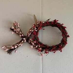 Small XO Wall Decoration Valentine's Day Love Wreath Decor
